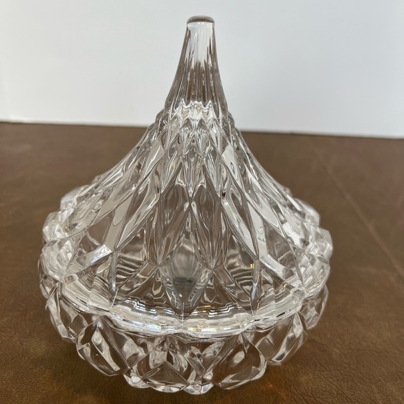 Hershey Kisses Crystal Candy Dish - Picture 11 of 11